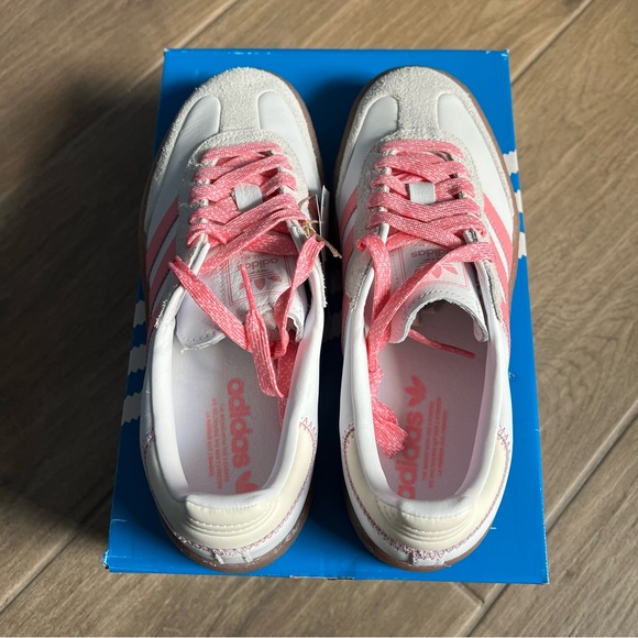 Adidas White and Pink Sneakers Classic Design - Picture 5 of 7